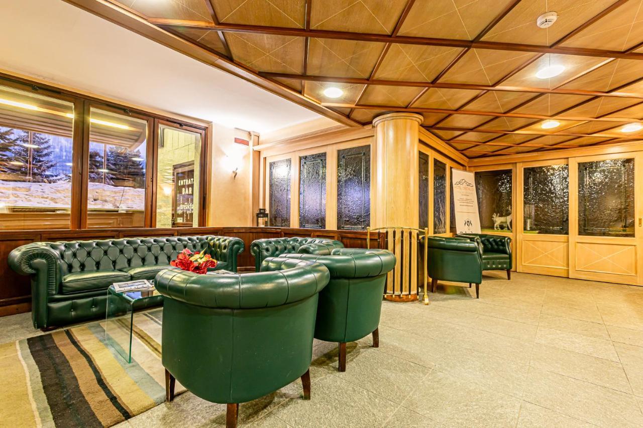 Hotel Cristallo Colle Colle Sestriere Buitenkant foto