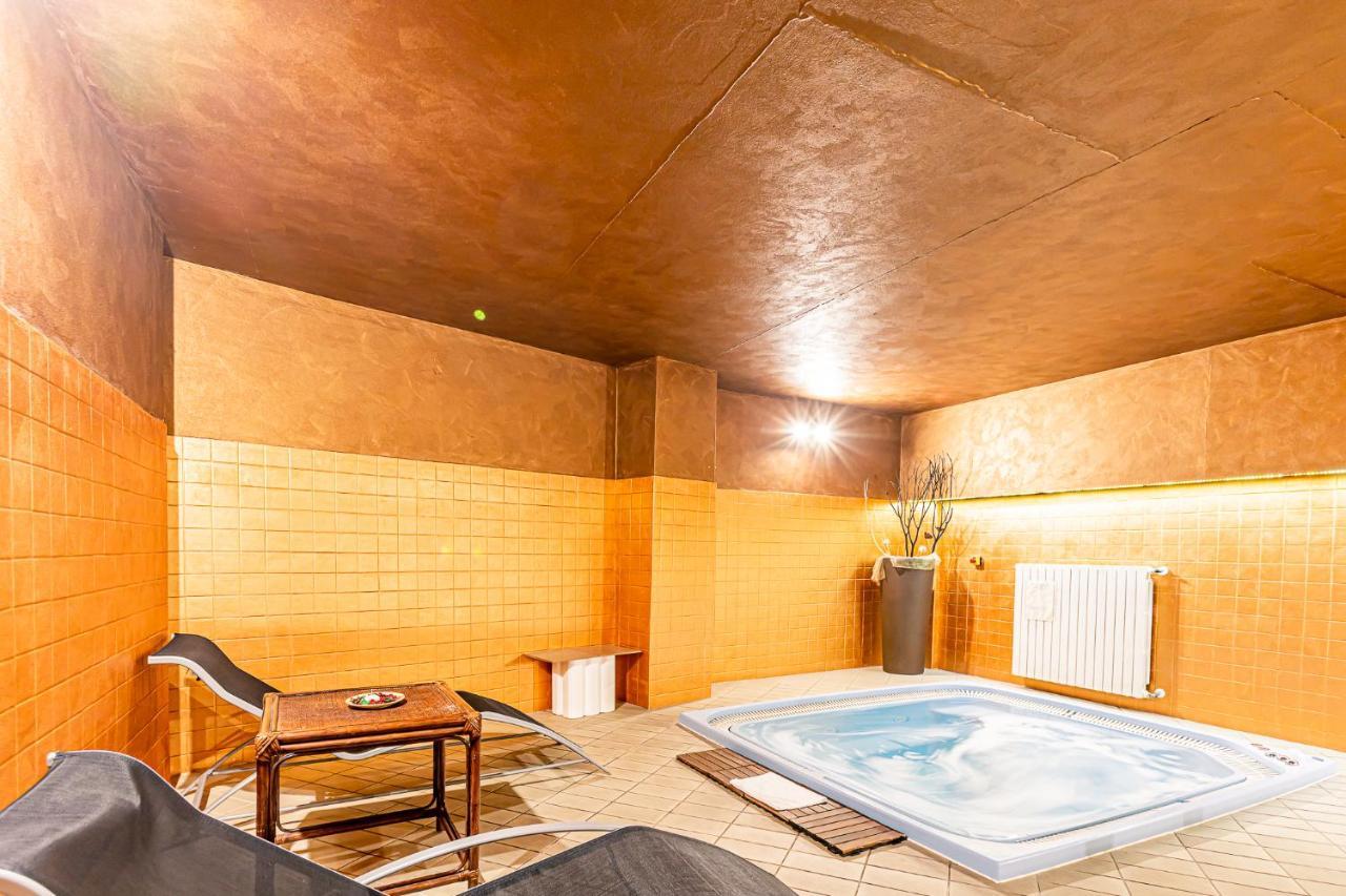 Hotel Cristallo Colle Colle Sestriere Buitenkant foto